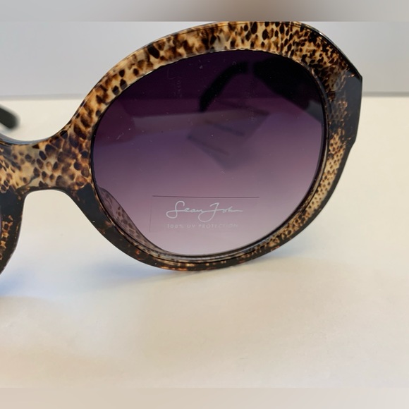 P DIDDY SEAN JOHN Womens Oversized Translucent Rims Round Lenses Sunglasses - Picture 2 of 6